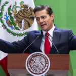 Peña Nieto reaparece en México tras casi siete años y desata revuelo en redes